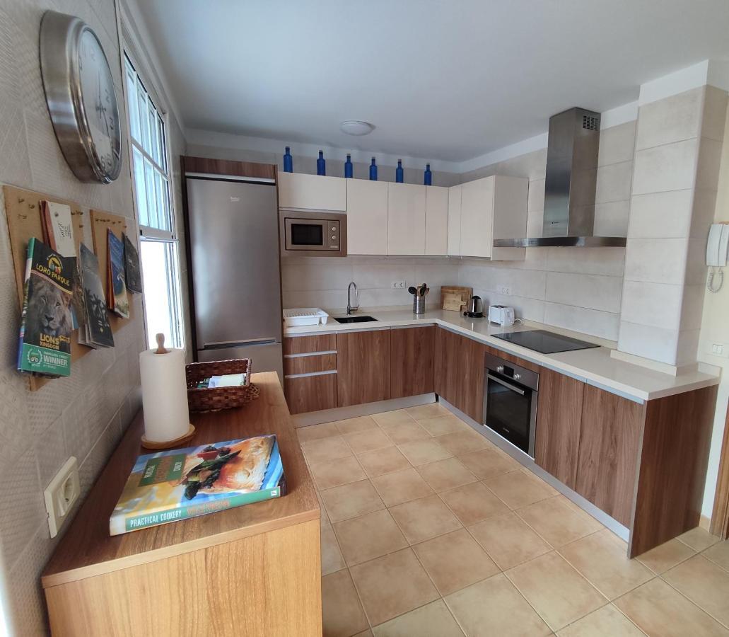 Cheerful 3 Bedroom Town House With Garage Tegueste Exteriör bild